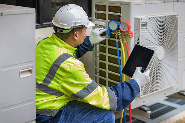 Professional Hvac technician working in Ivanhoe, CA